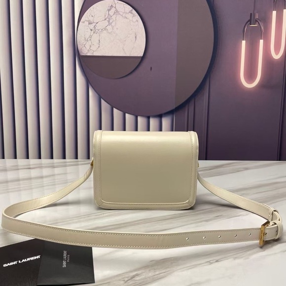 Yves Saint Laurent Cream Crossbody Bag - Picture 3 of 9